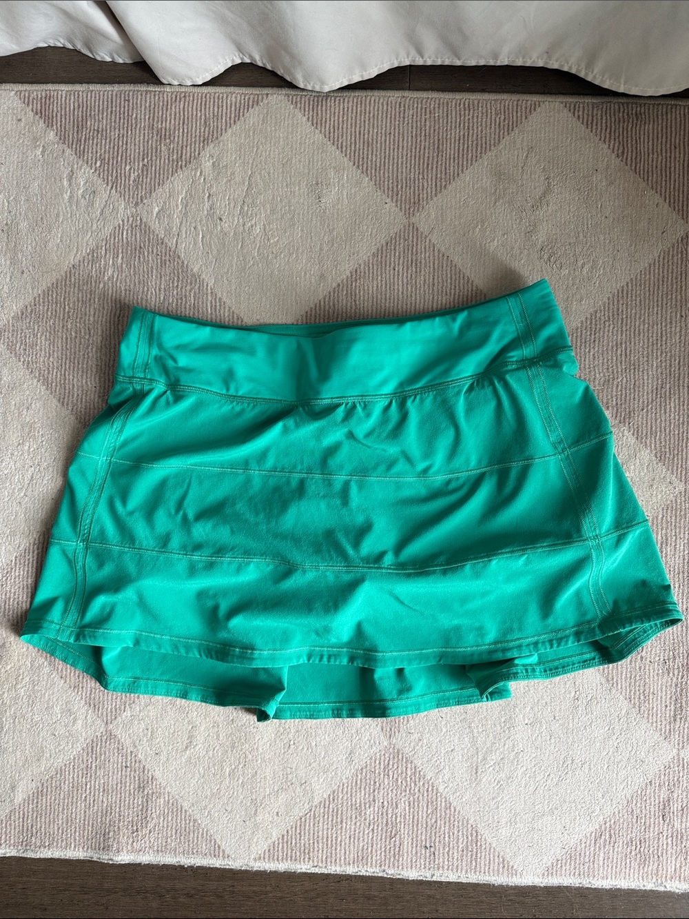 Lululemon gently worn, green athletic skort. Size L/10-12.